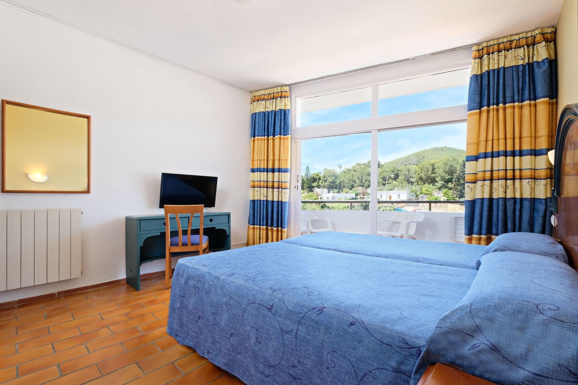 Azuline Mediterráneo 2* Santa Eularia des Riu